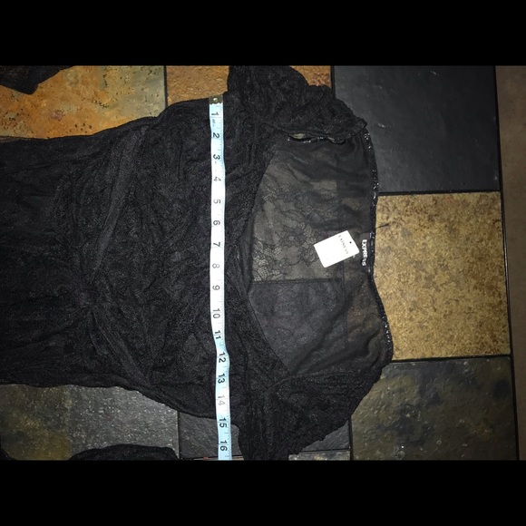 π₯ Sweetheart Neck Lace Blouse - Picture 9 of 12